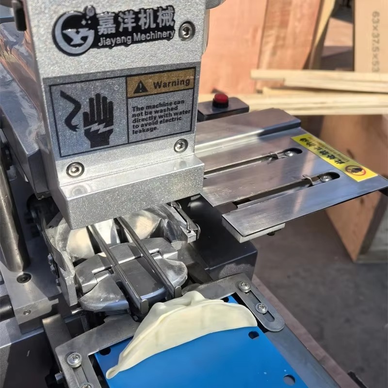 High Quality Japanese-style  A - Gyoza Dumpling Maker 评论和价格